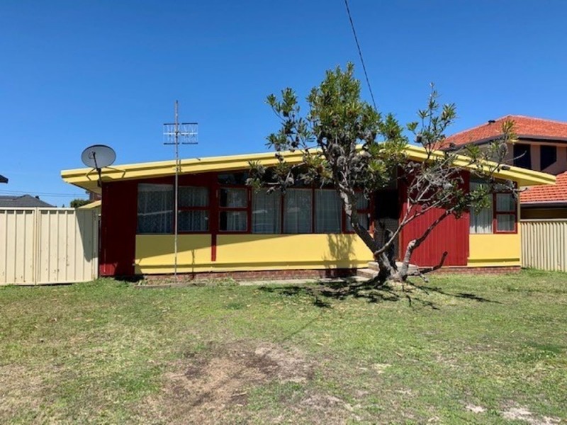 16 Mathews Street, Norah Head NSW 2263