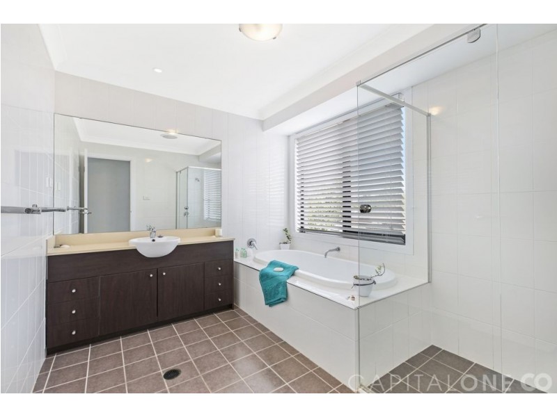 18 Kooindah Boulevard, Wyong NSW 2259