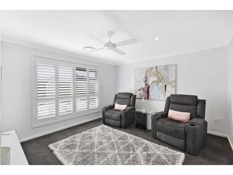 16 Salamander Road, Wadalba NSW 2259