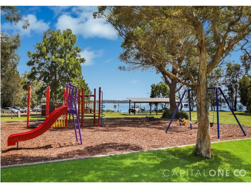 86 Grand Parade, Bonnells Bay NSW 2264