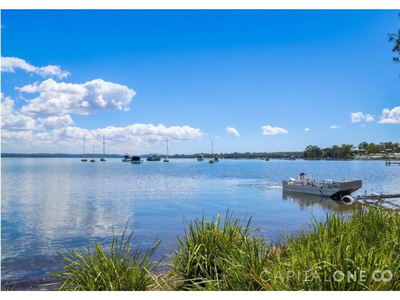 86 Grand Parade, Bonnells Bay NSW 2264