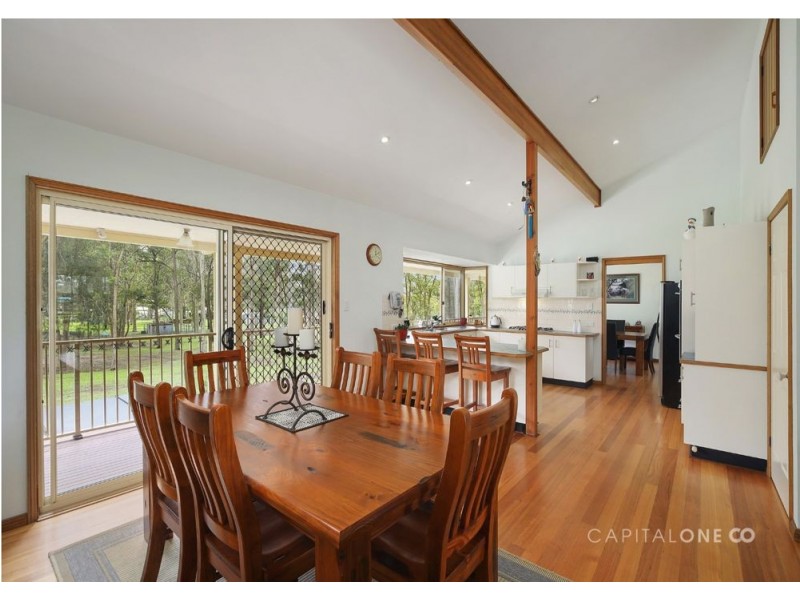 4 Burlington Avenue, Jilliby NSW 2259