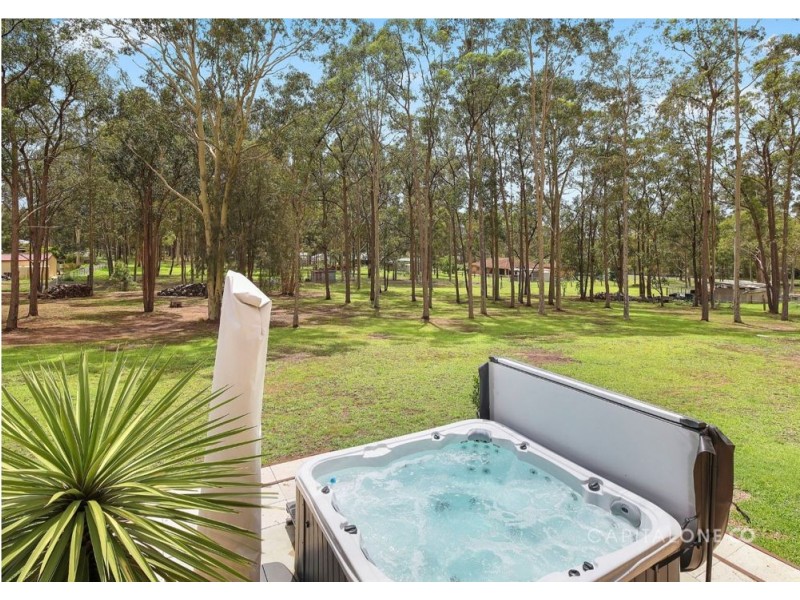 4 Burlington Avenue, Jilliby NSW 2259