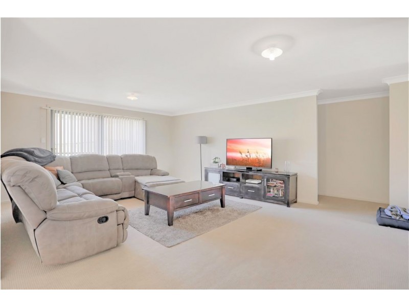 7 Voyager Street, Wadalba NSW 2259