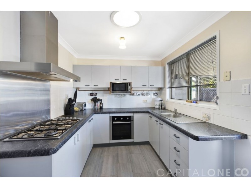 9 Taronga Avenue, San Remo NSW 2262