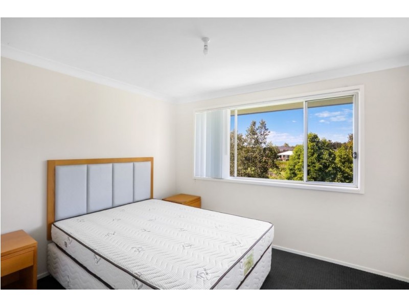 8 Championship Drive, Wyong NSW 2259