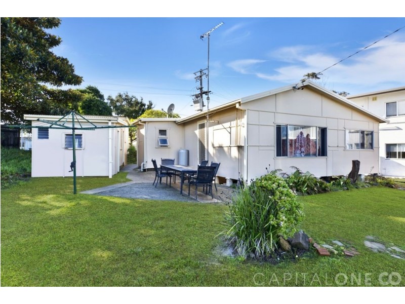 14 Beach Parade, Canton Beach NSW 2263