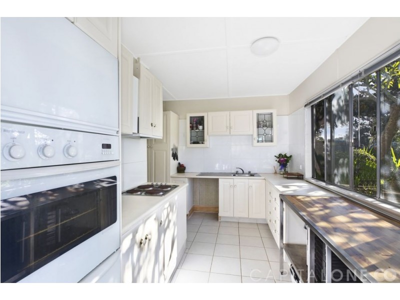 14 Beach Parade, Canton Beach NSW 2263