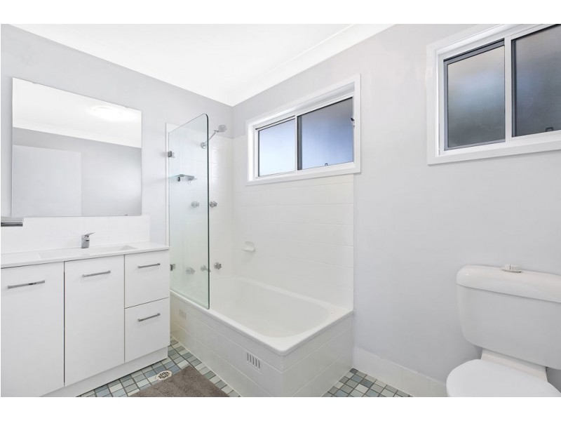 63 Budgewoi Rd, Noraville NSW 2263