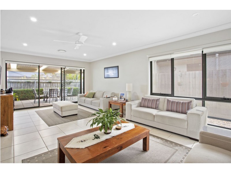 22 Kooindah boulevard, Wyong NSW 2259