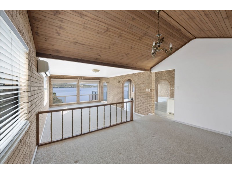 27a Coogee Road, Point Clare NSW 2250