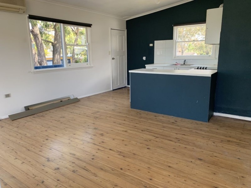 1 Blackford Avenue, Kanwal NSW 2259