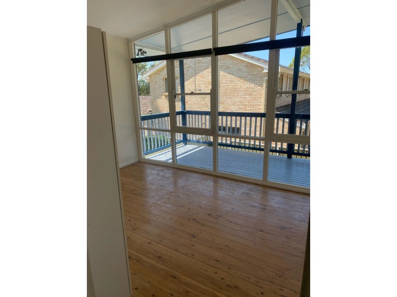 1 Blackford Avenue, Kanwal NSW 2259