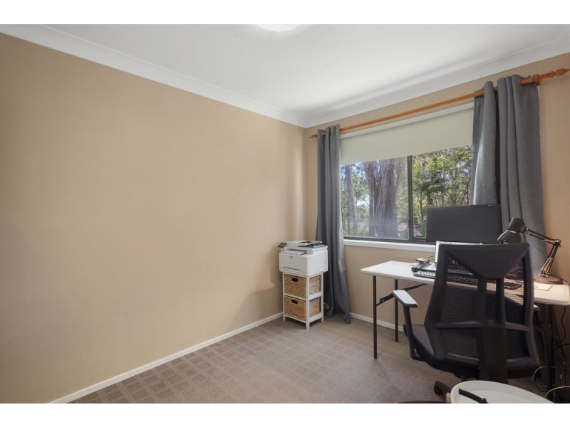 73 Casey Drive, Watanobbi NSW 2259