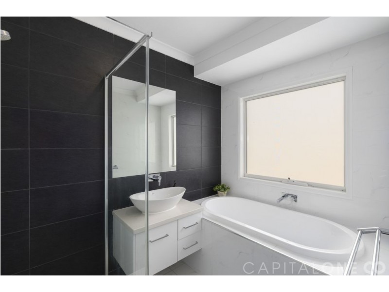 24 Mogo Close, Blue Haven NSW 2262