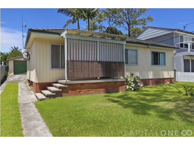 61 Cadonia Road, Tuggerawong NSW 2259