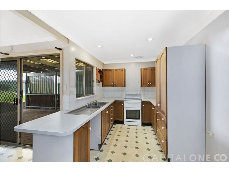 61 Cadonia Road, Tuggerawong NSW 2259