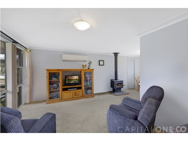 8 Wondaboyne Avenue, Charmhaven NSW 2263