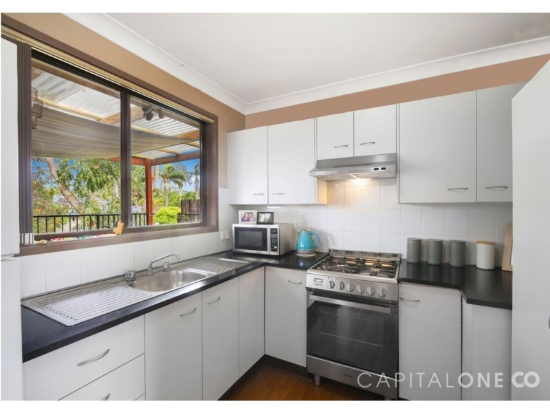 50 Elizabeth Bay Drive, Lake Munmorah NSW 2259