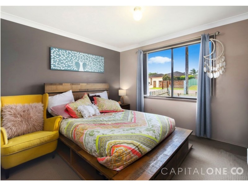 50 Elizabeth Bay Drive, Lake Munmorah NSW 2259