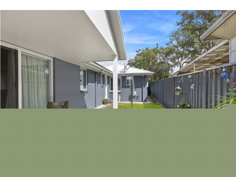 24 Malvina Parade, Gorokan NSW 2263