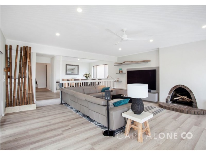 21 Masefield Avenue, Bateau Bay NSW 2261