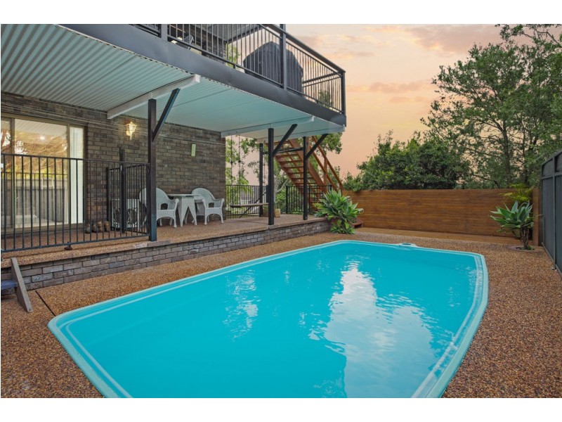 21 Masefield Avenue, Bateau Bay NSW 2261