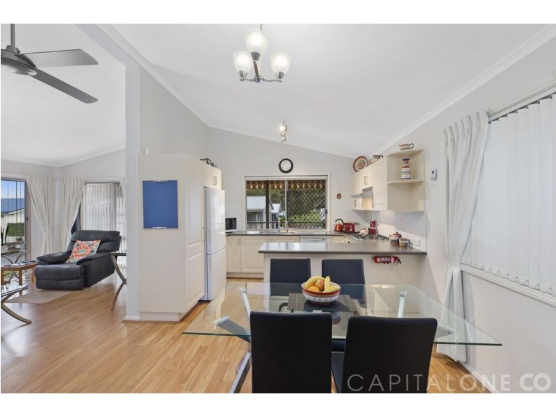 196/2 Mulloway Road, Chain Valley Bay NSW 2259