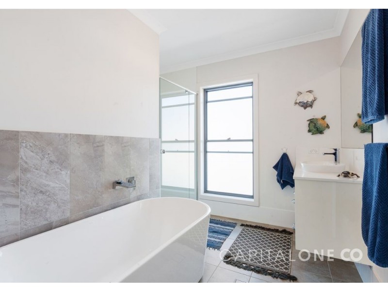 12 Gallery Circuit, Wyong NSW 2259