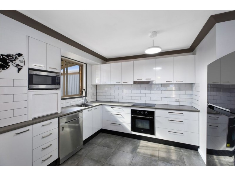 10 Cedarwood Road, Hamlyn Terrace NSW 2259