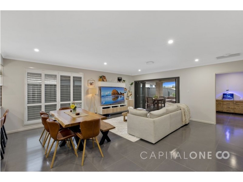 7 Mogo Close, Blue Haven NSW 2262