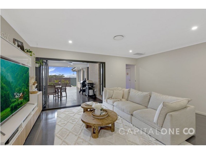 7 Mogo Close, Blue Haven NSW 2262