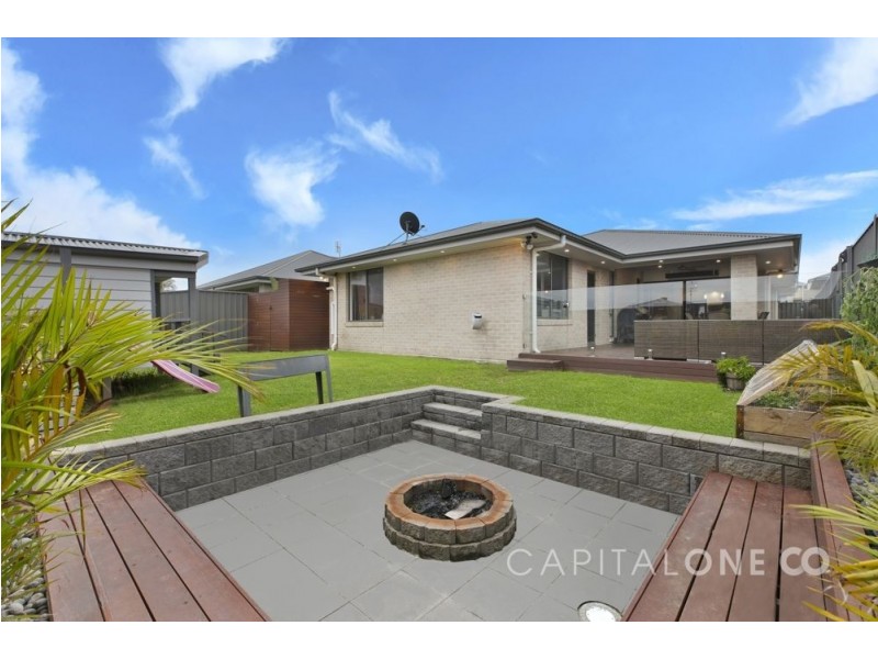 7 Mogo Close, Blue Haven NSW 2262