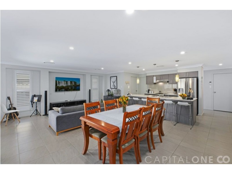 10 Mogo Close, Blue Haven NSW 2262