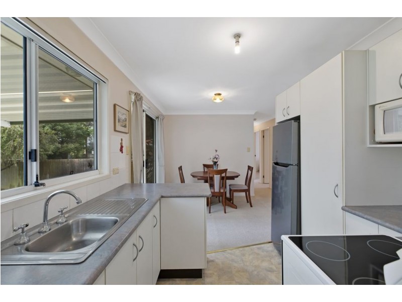 33 Moala Parade, Charmhaven NSW 2263