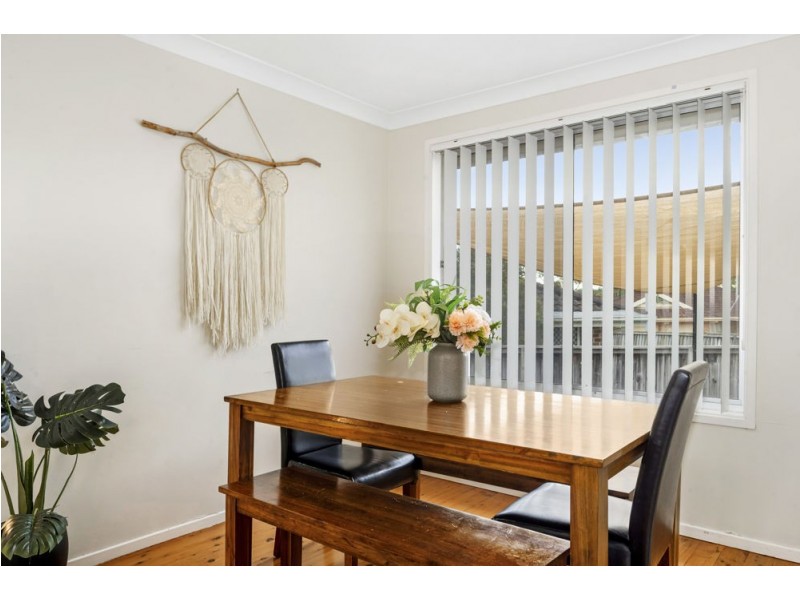 6 Esther Close, Gorokan NSW 2263