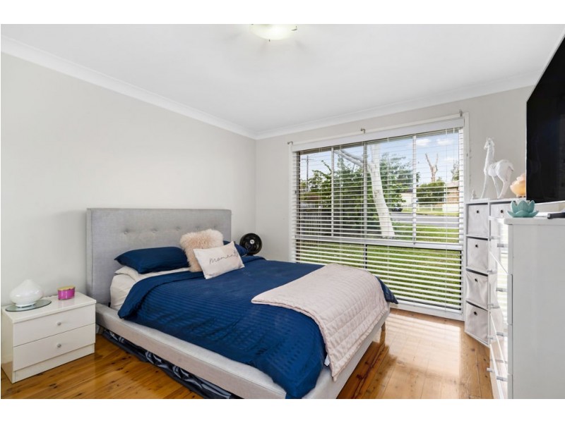 6 Esther Close, Gorokan NSW 2263