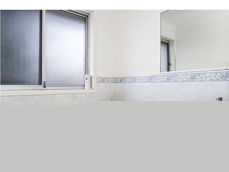 6 Esther Close, Gorokan NSW 2263