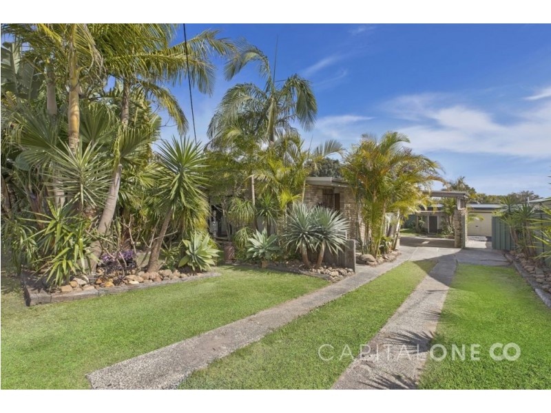 15 Patrick St, Bateau Bay NSW 2261