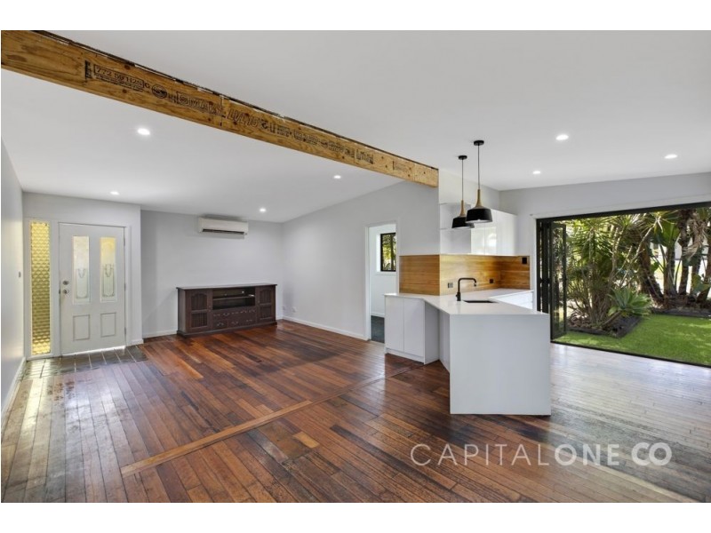15 Patrick St, Bateau Bay NSW 2261