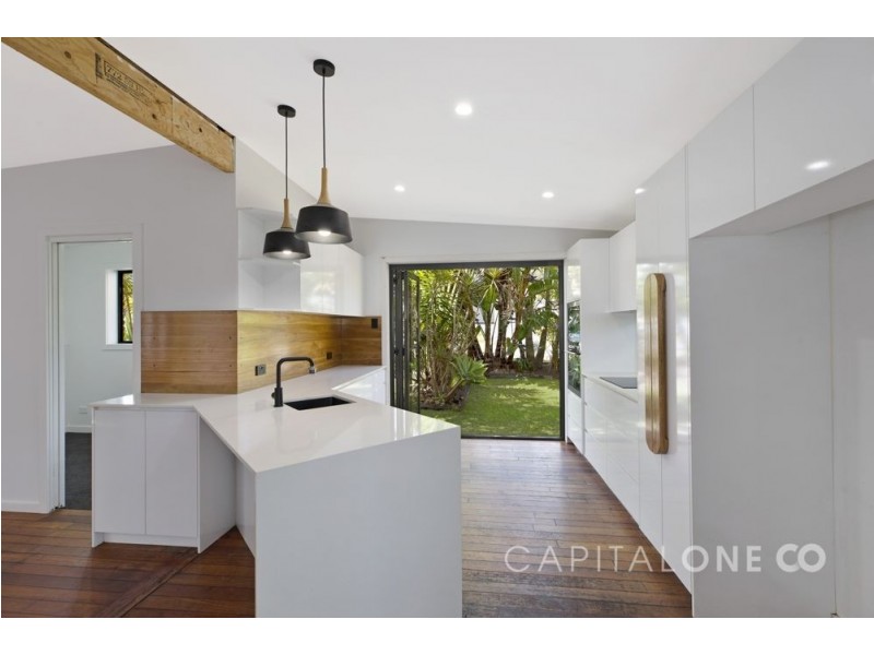 15 Patrick St, Bateau Bay NSW 2261