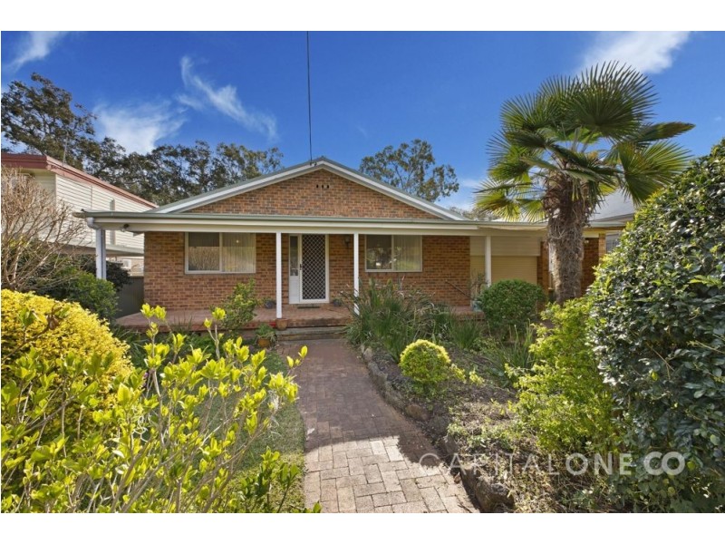 6 Sunset Parade, Chain Valley Bay NSW 2259