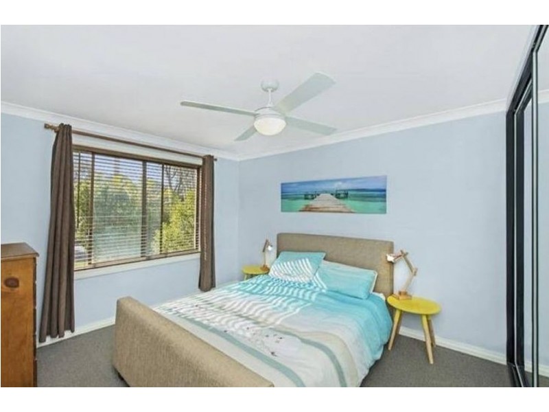 4 Robson Avenue, Gorokan NSW 2263