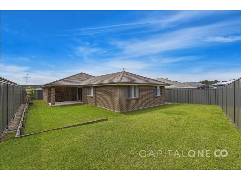 37 Melbourne Road, Wadalba NSW 2259