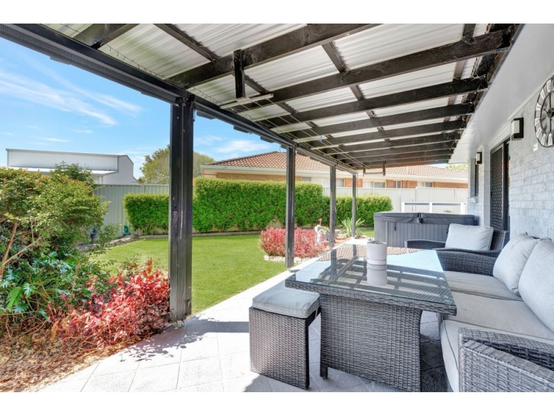 2 Kitty Place, Watanobbi NSW 2259