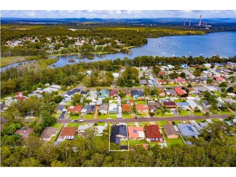 17 Trevally Avenue, Chain Valley Bay NSW 2259