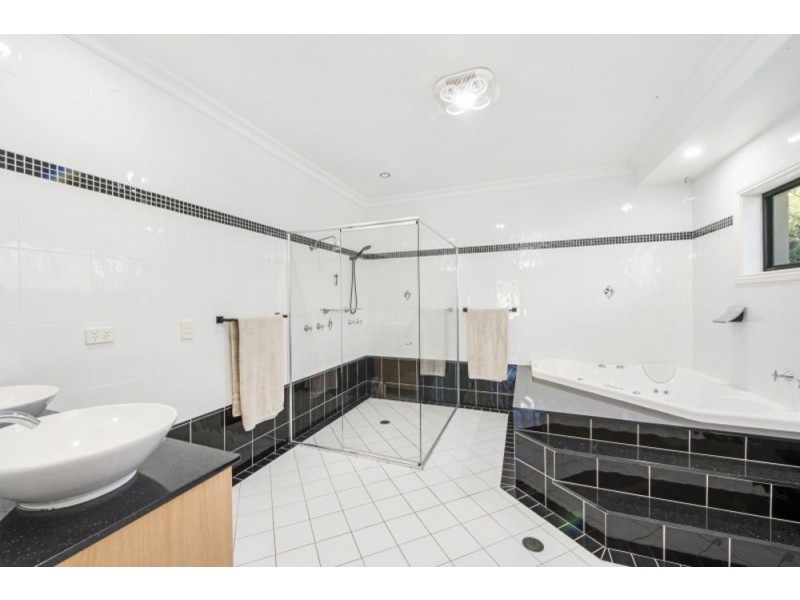 17 Trevally Avenue, Chain Valley Bay NSW 2259