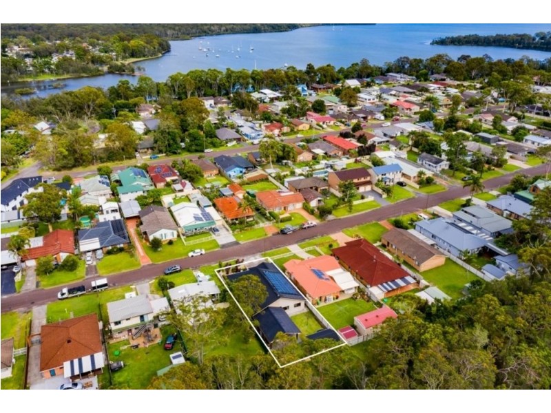 17 Trevally Avenue, Chain Valley Bay NSW 2259