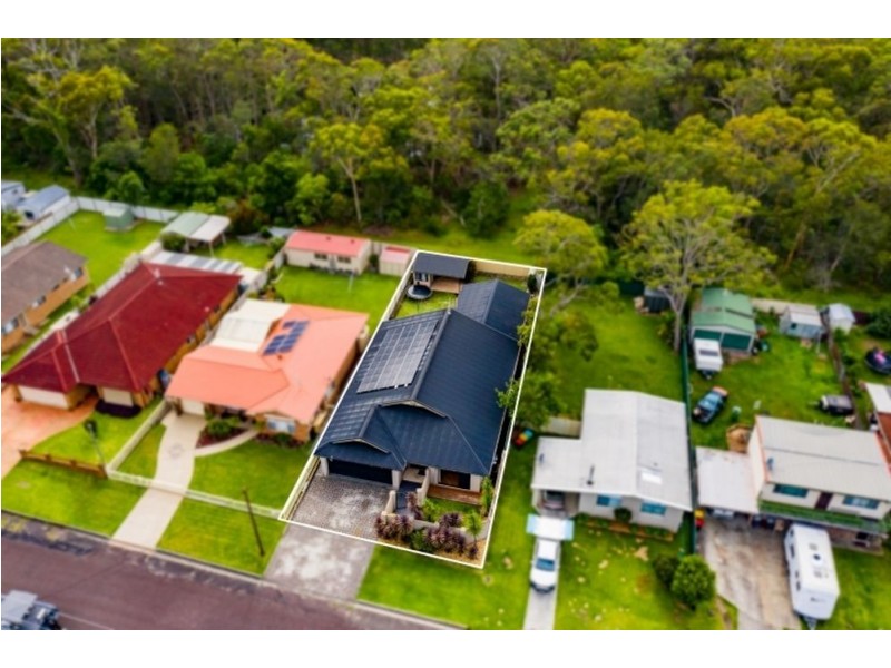 17 Trevally Avenue, Chain Valley Bay NSW 2259