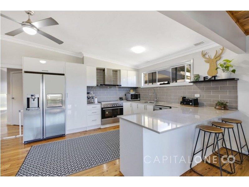 42 Gordon Avenue, Summerland Point NSW 2259